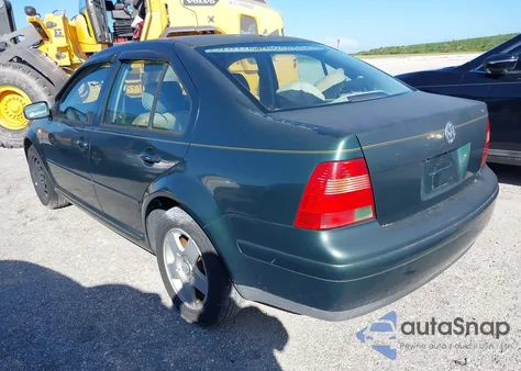 1999 Volkswagen Jetta Gls z USA, uszkodzony, nr VIN 3VWSA29M6XM040515